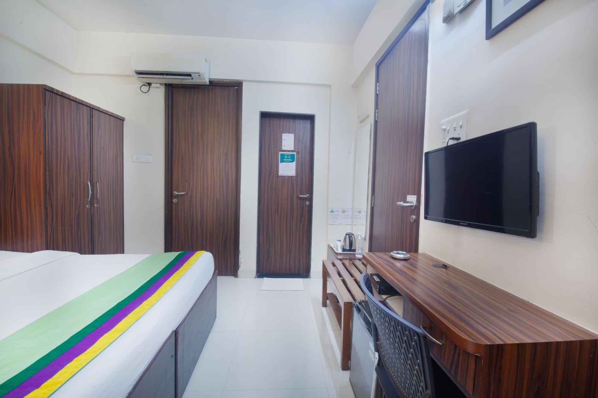 Treebo Park View Hadapsar Hotell Pune Exteriör bild